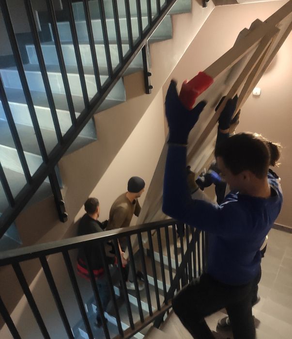 Трезвый грузчик !!!  П