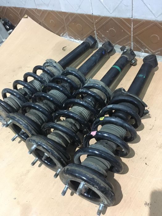 Амортизатор Пружина Стойка Mitsubishi Pajero Wagon III IV Паджеро 3 4