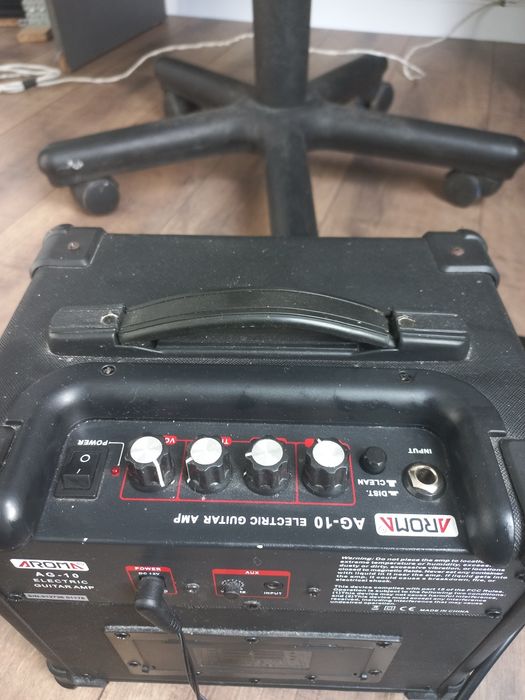 Комбик для гитары Аroma