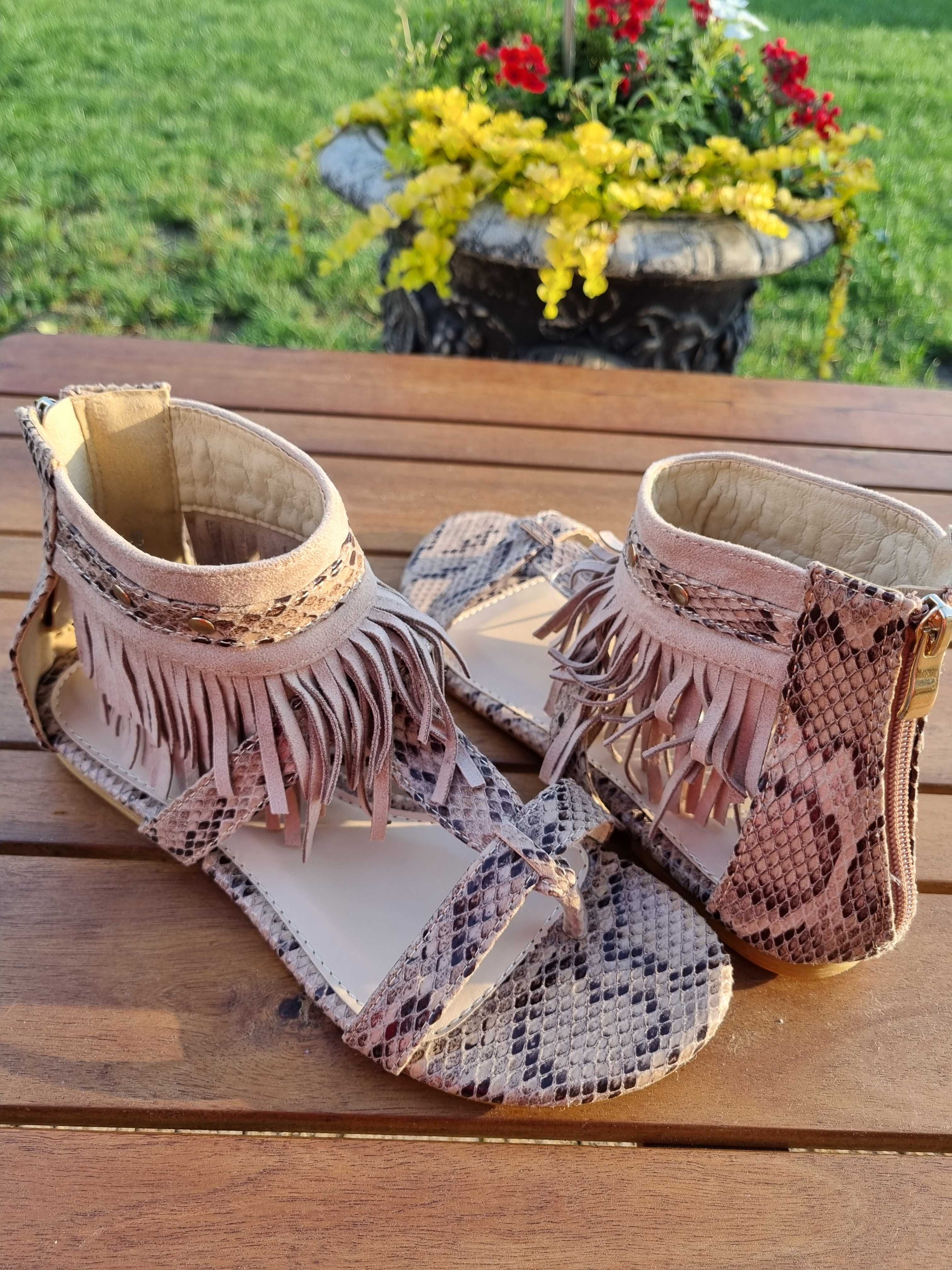 NOWE sandały Boho frędzle R 38 sandałki japonki - struktura skóra węża