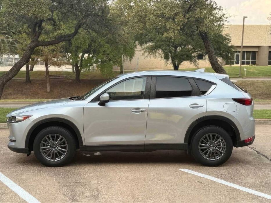 Mazda CX-5 Touring      2020