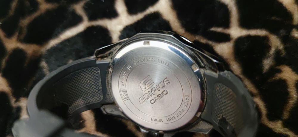 Zegarek casio edifice 10 bar wodoszczelny