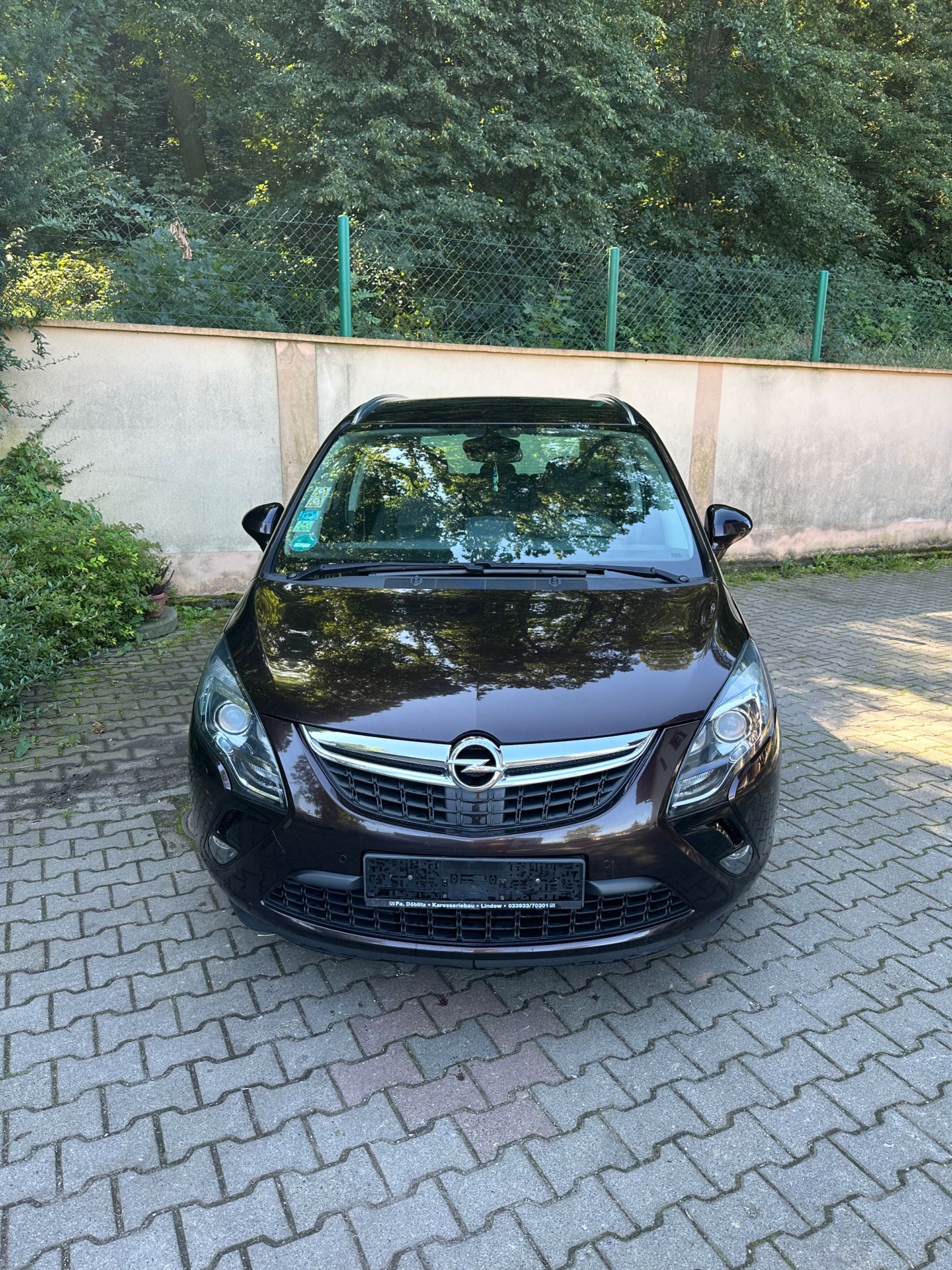 Opel Zafira Bogata wersja OPC