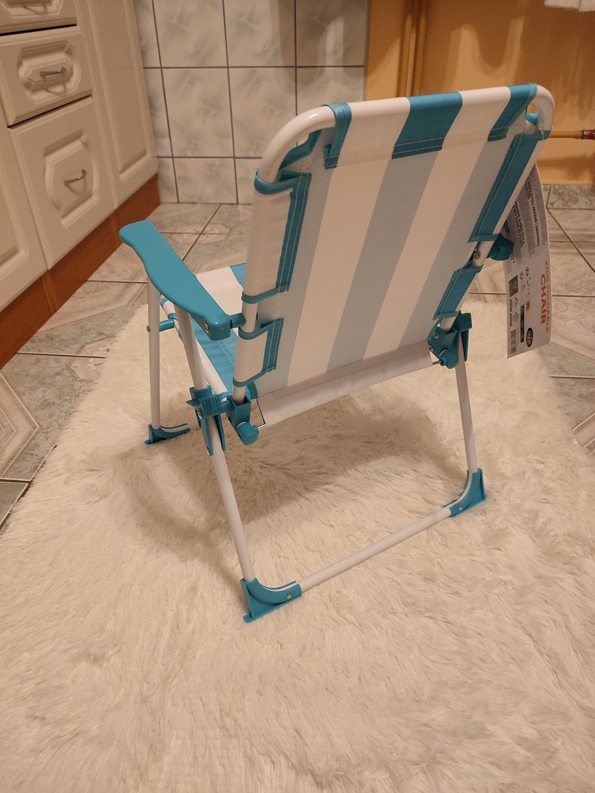 Nowe niebieskie krzesełko składane dla dziecka