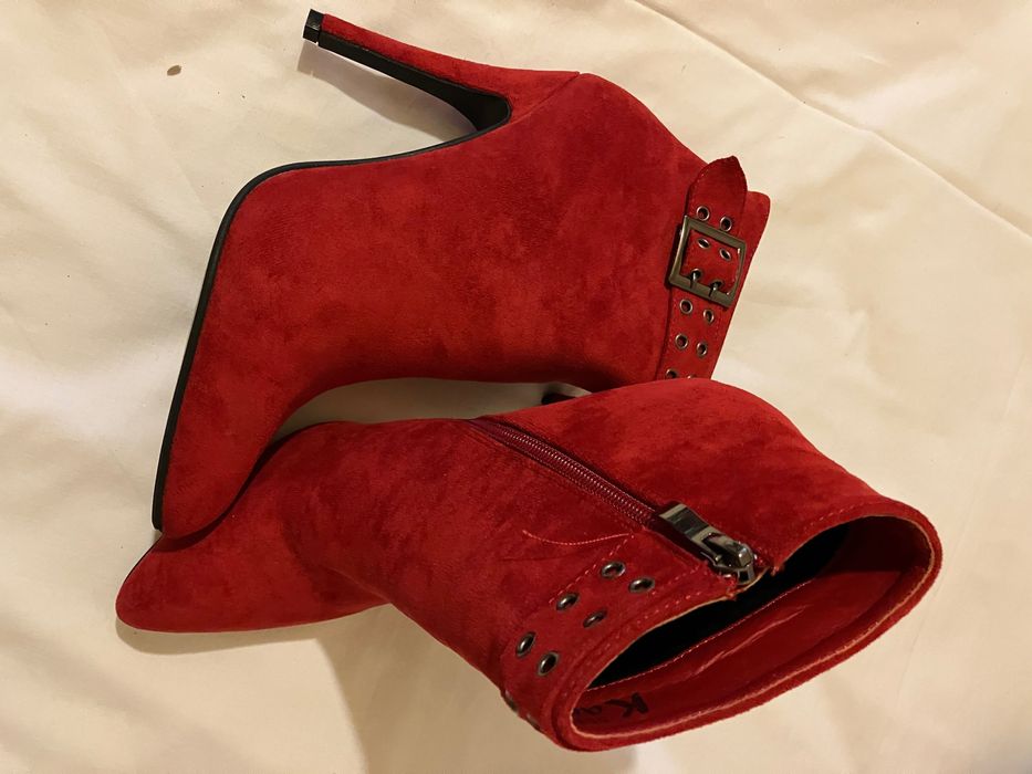 NOVOS - tamanho 38-39