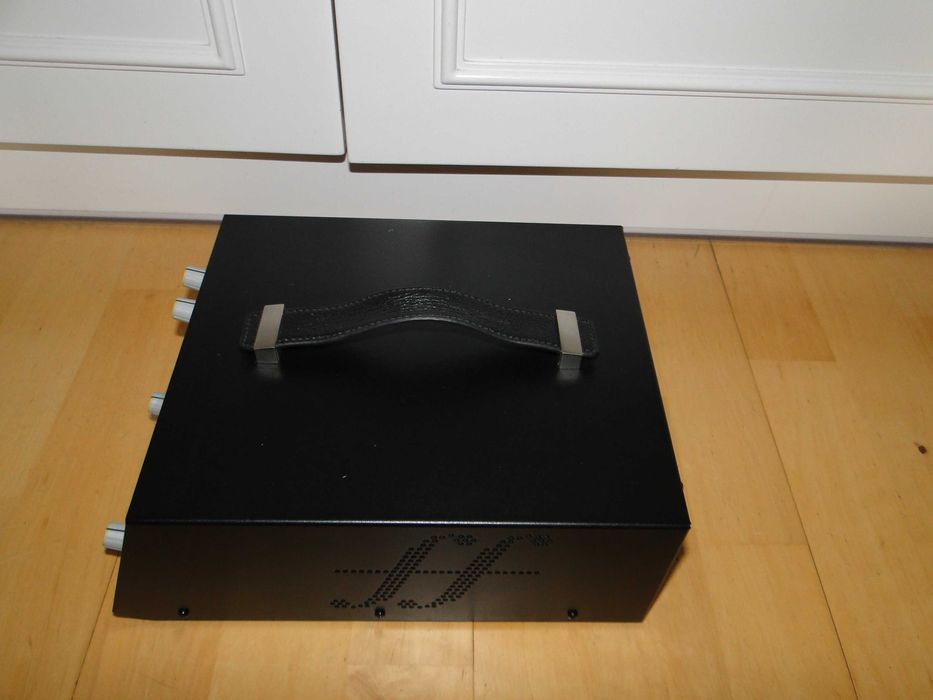 Przedwzmacniacz Mikrofonowo-Instrumentalny FOCUSRITE ISA ONE.Nówka