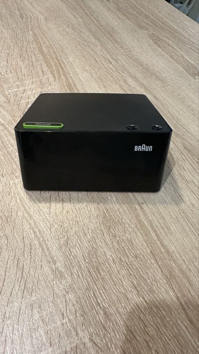 Цифровий годинник Braun