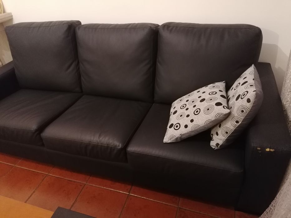 Sofá com chaise longue