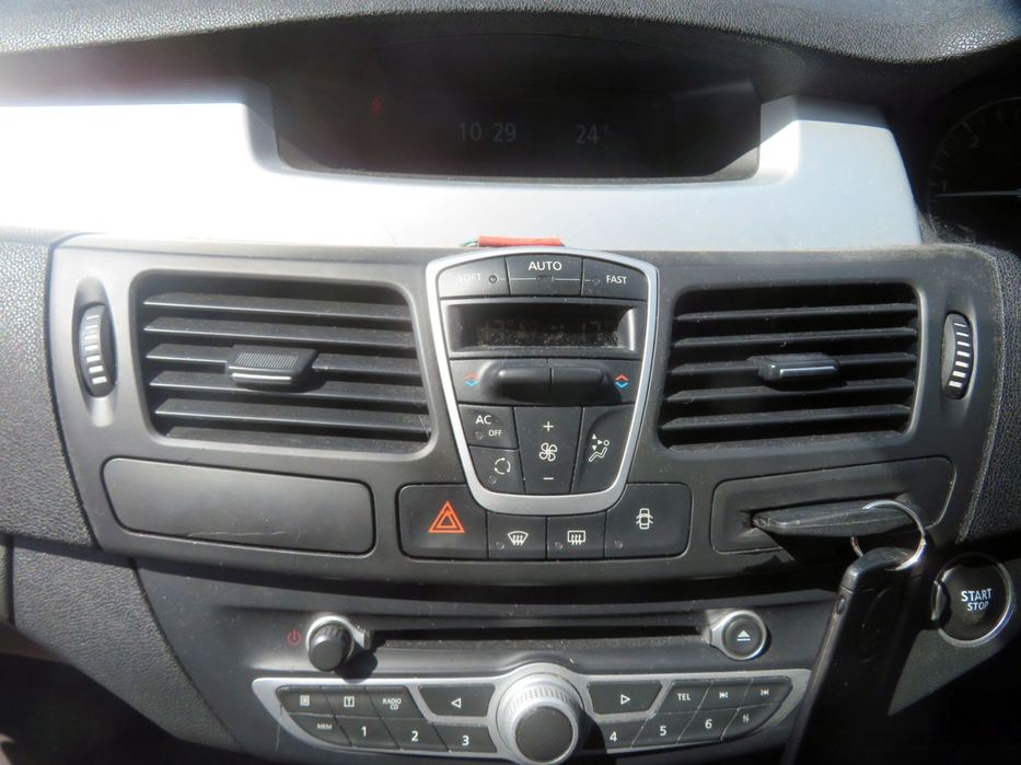 KRATKA NAWIEWU ŚRODKOWA LAGUNA III PH1  RENAULT 2007-2012
