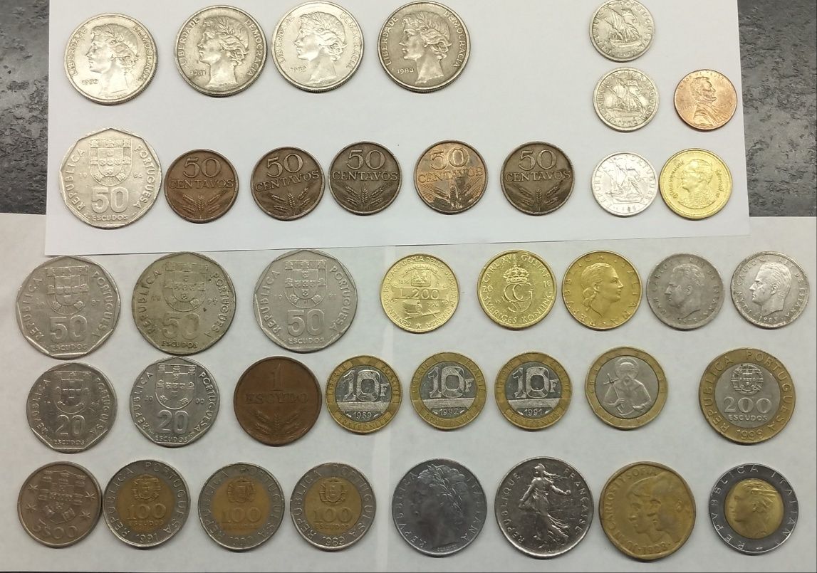 Moedas antigas portuguesas e estrangeiras