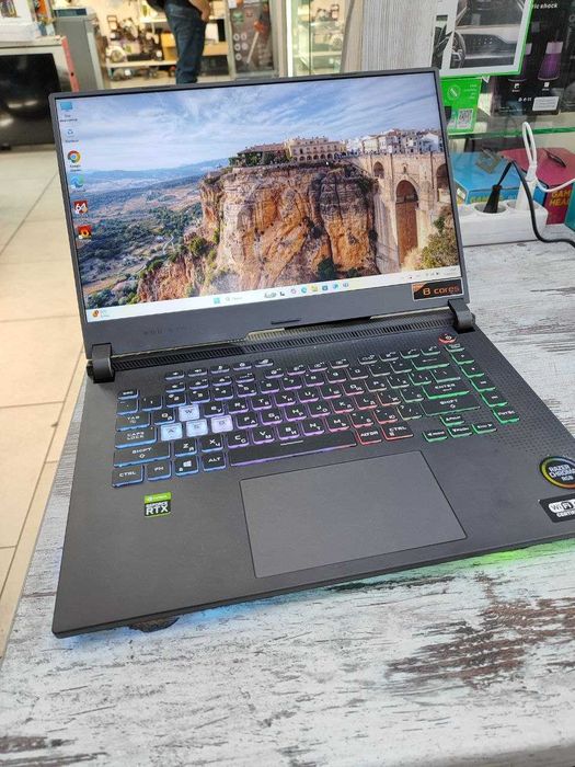 Asus ROG Strix G513 2221120