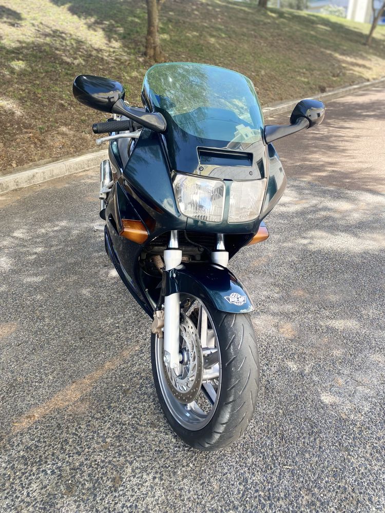 Honda VFR 750 F RC36 Original (Possibilidade de aceitar Retoma)