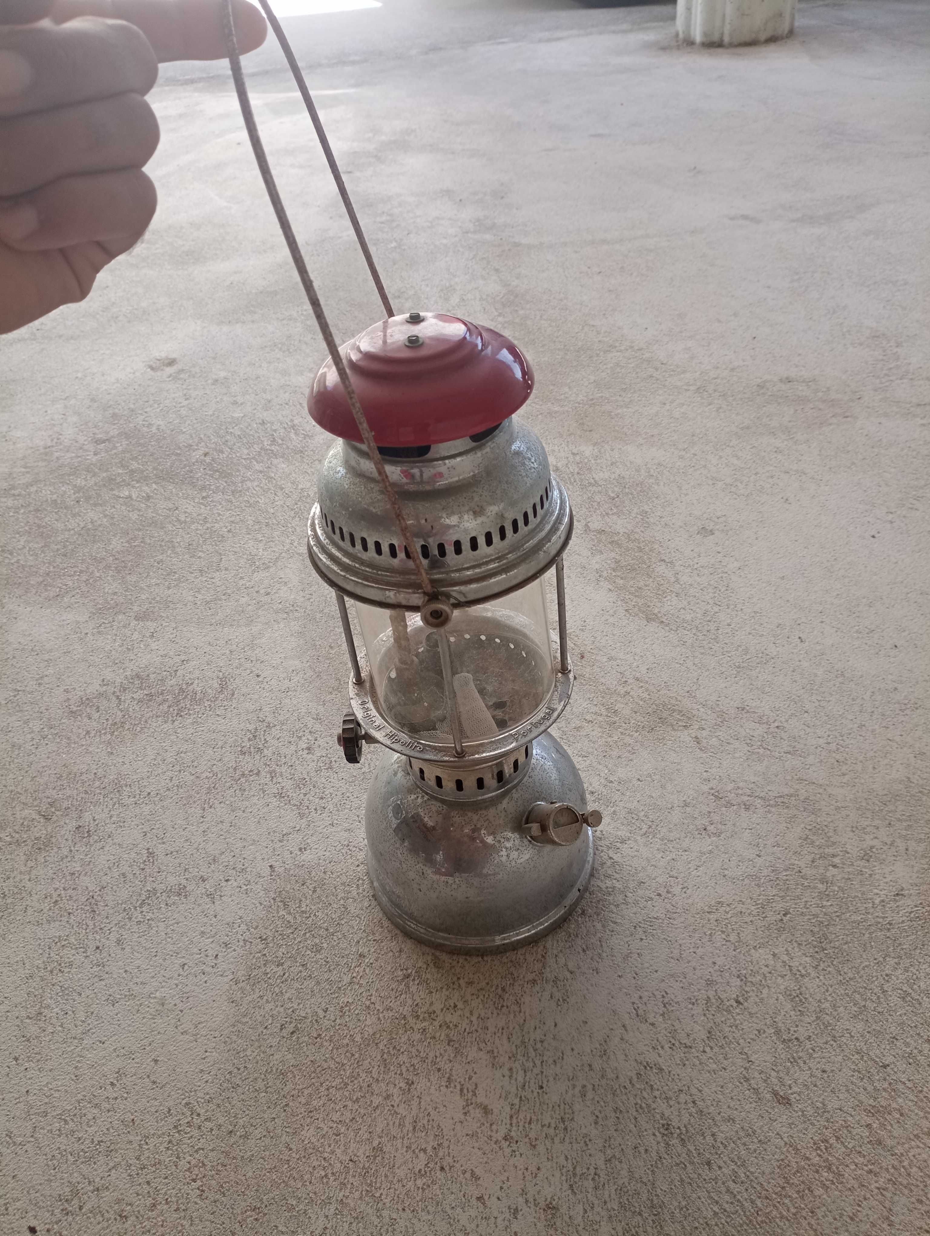 Candeeiro a petróleo para uso ou decoração