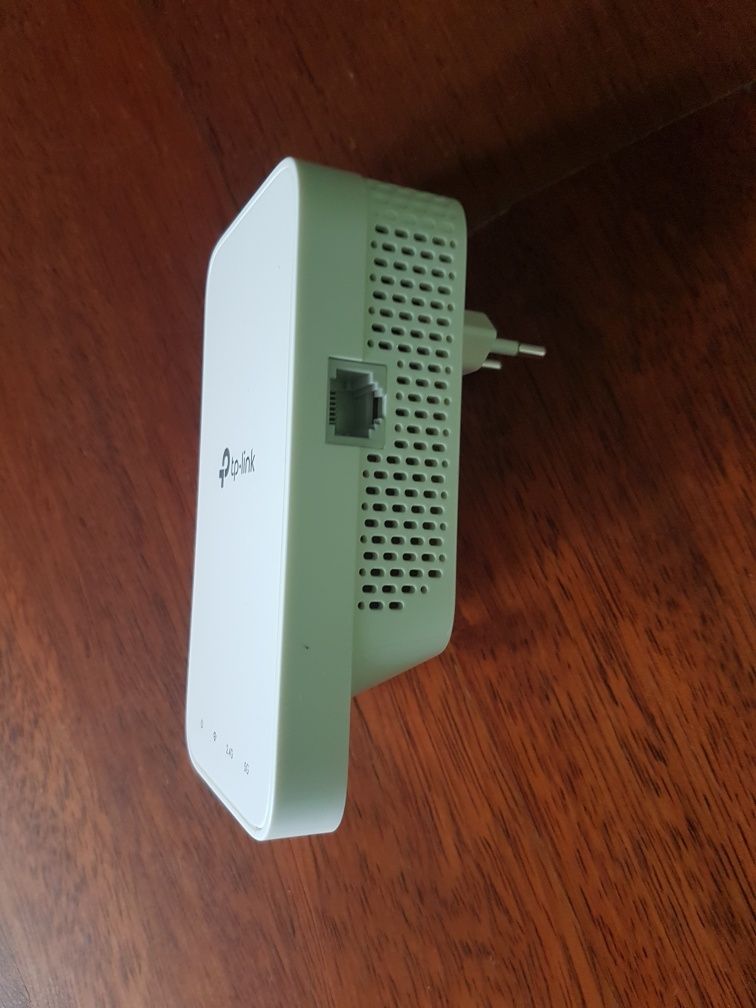 Wzmacniacz sygnału wifi Tplink Re330