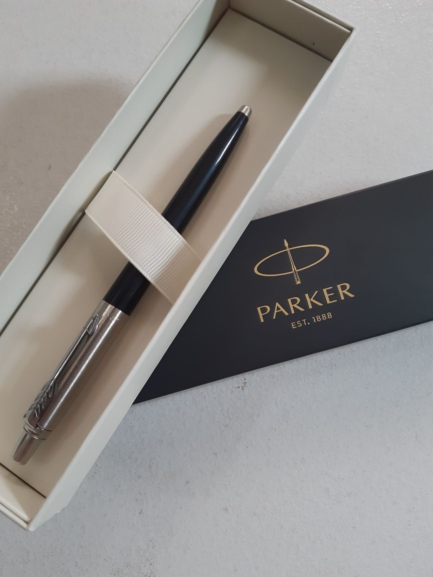 Nowy Długopis PARKER