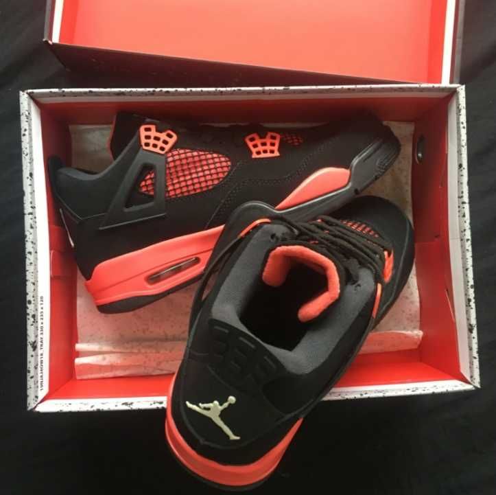 nowy Jordan 4 Retro Red Thunder Moda rozmiar.39