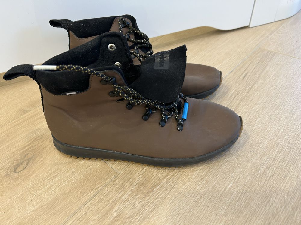 Native - damskue buty brązowe rozmiar 40