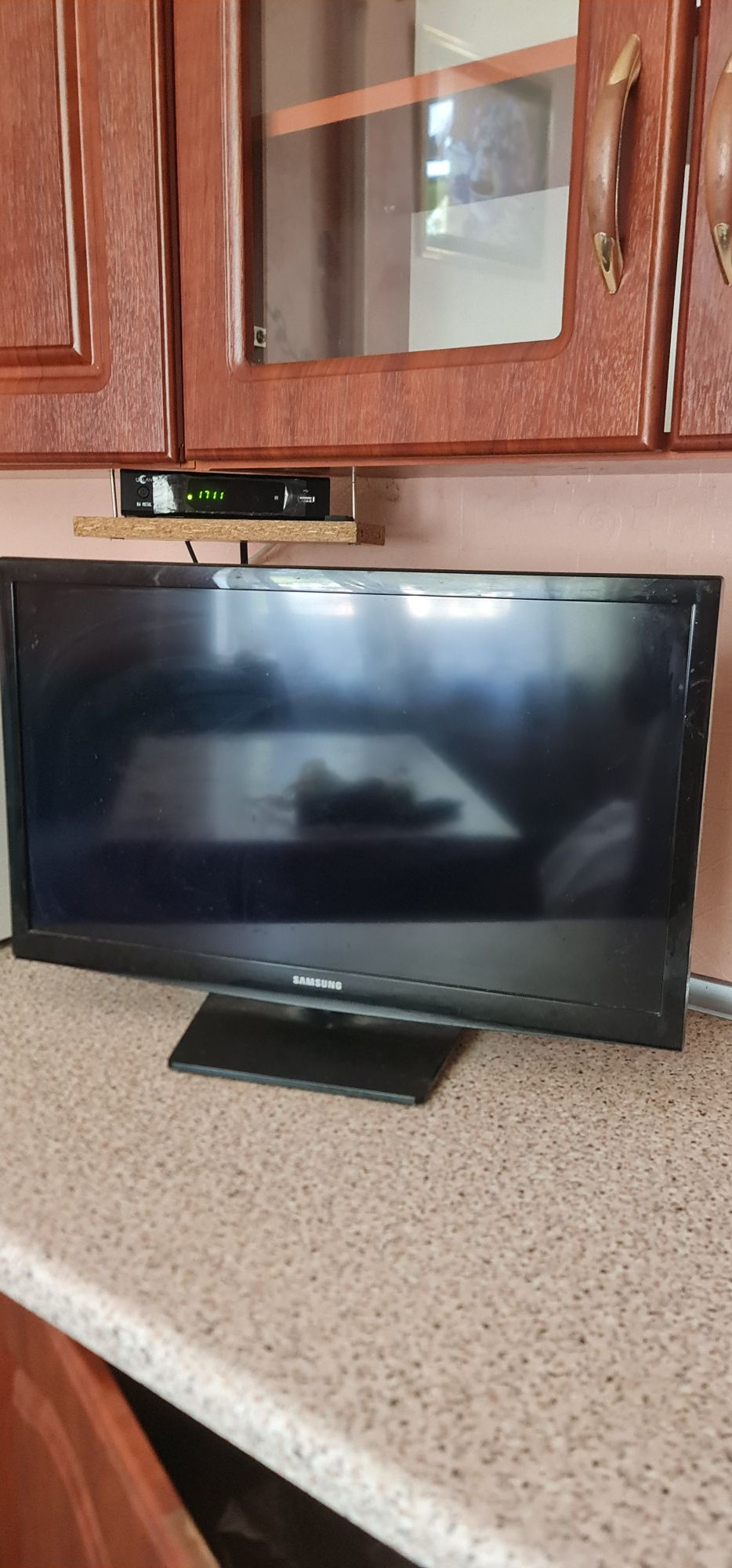 Продам  б/у телевизоры LG и SAMSUNG