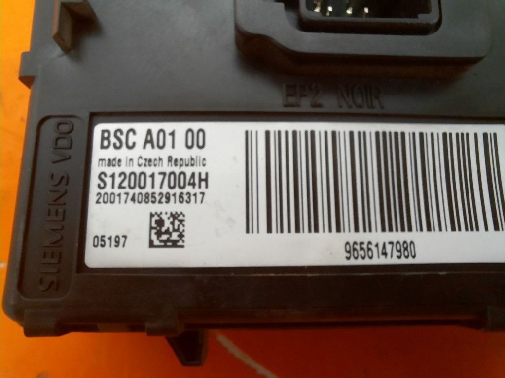 PEUGEOT 407 1.6 HDIF 16V MODUŁ BSC SKRZYNKA BEZPIECZNIKÓW BSCA0100 9HZ