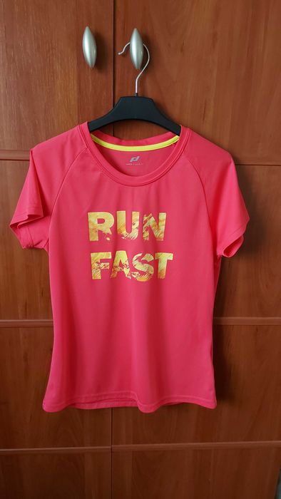 Bluzka sportowa szybkoschnąca