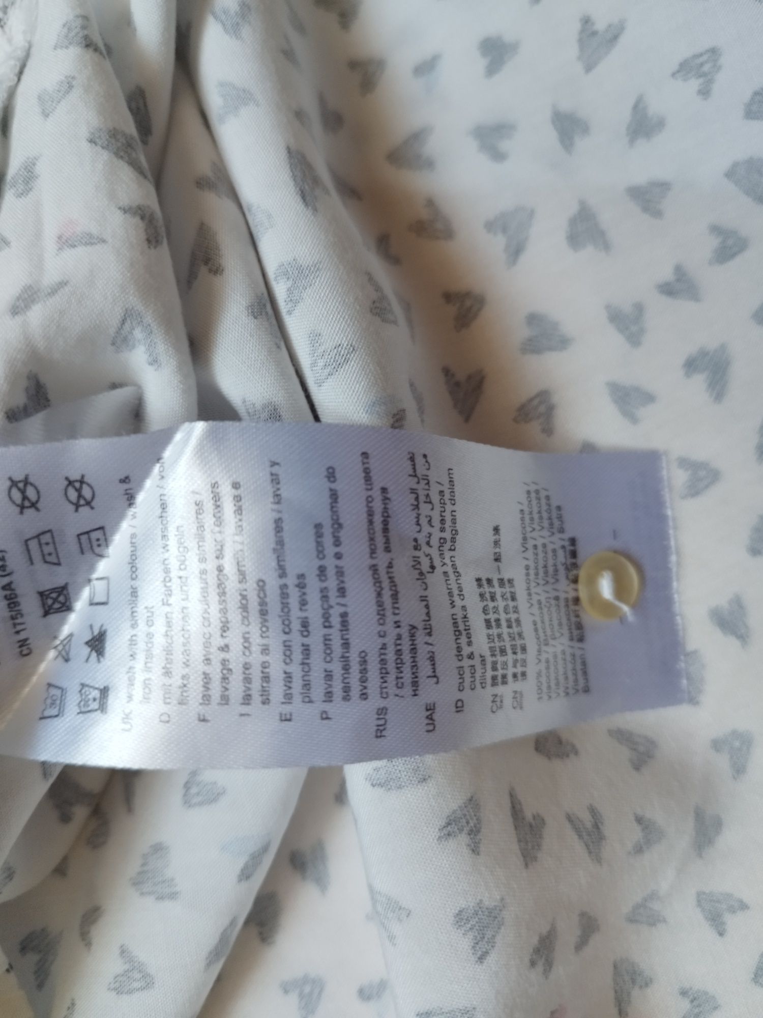 Bluzka damska w serduszka z wiskozy 42