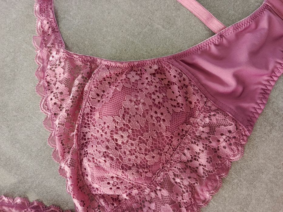 Top koronkowy , różowy .