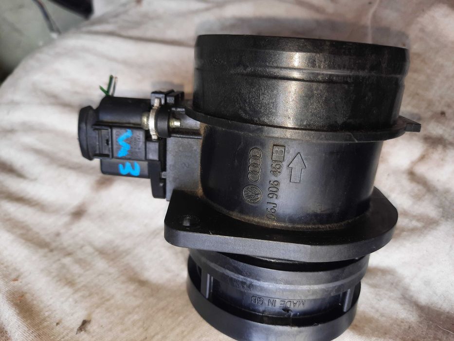 расходомер воздуха 06J90646 VAG