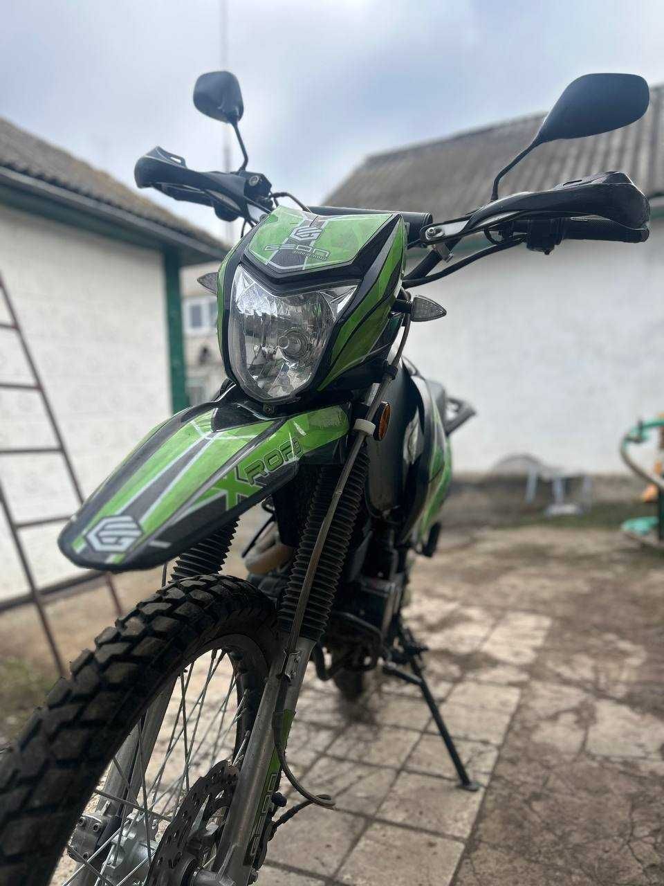 Продаю мотоцикл ендуро-кросс Geon X-Road 250cb PRO