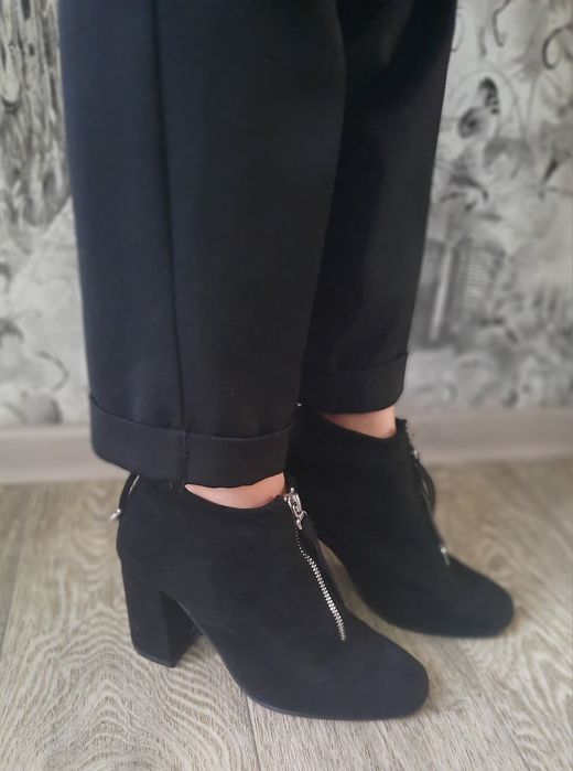 Черевики, туфлі 37 р.