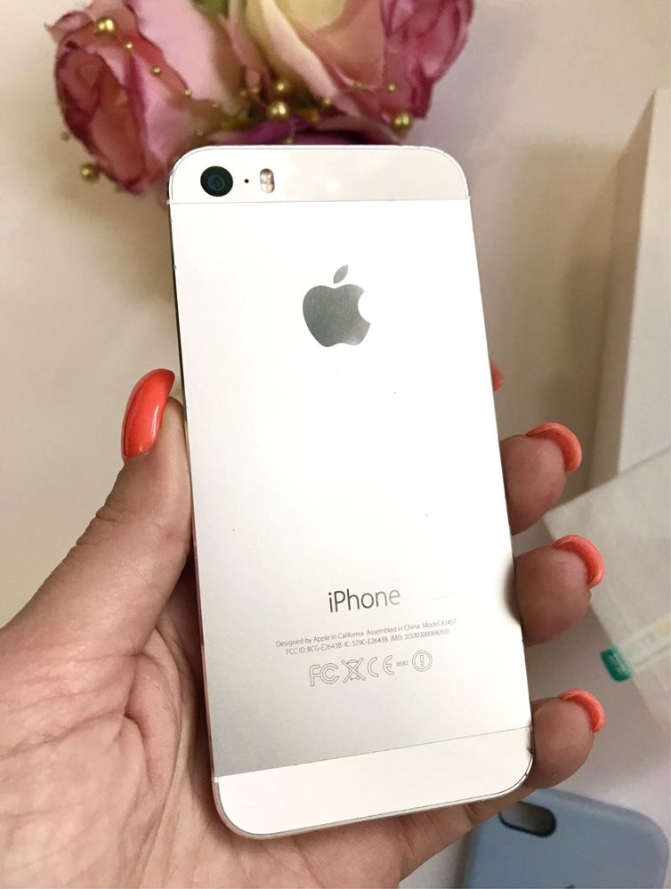 Телефон iPhone 5s. 16 Гб. Білий.