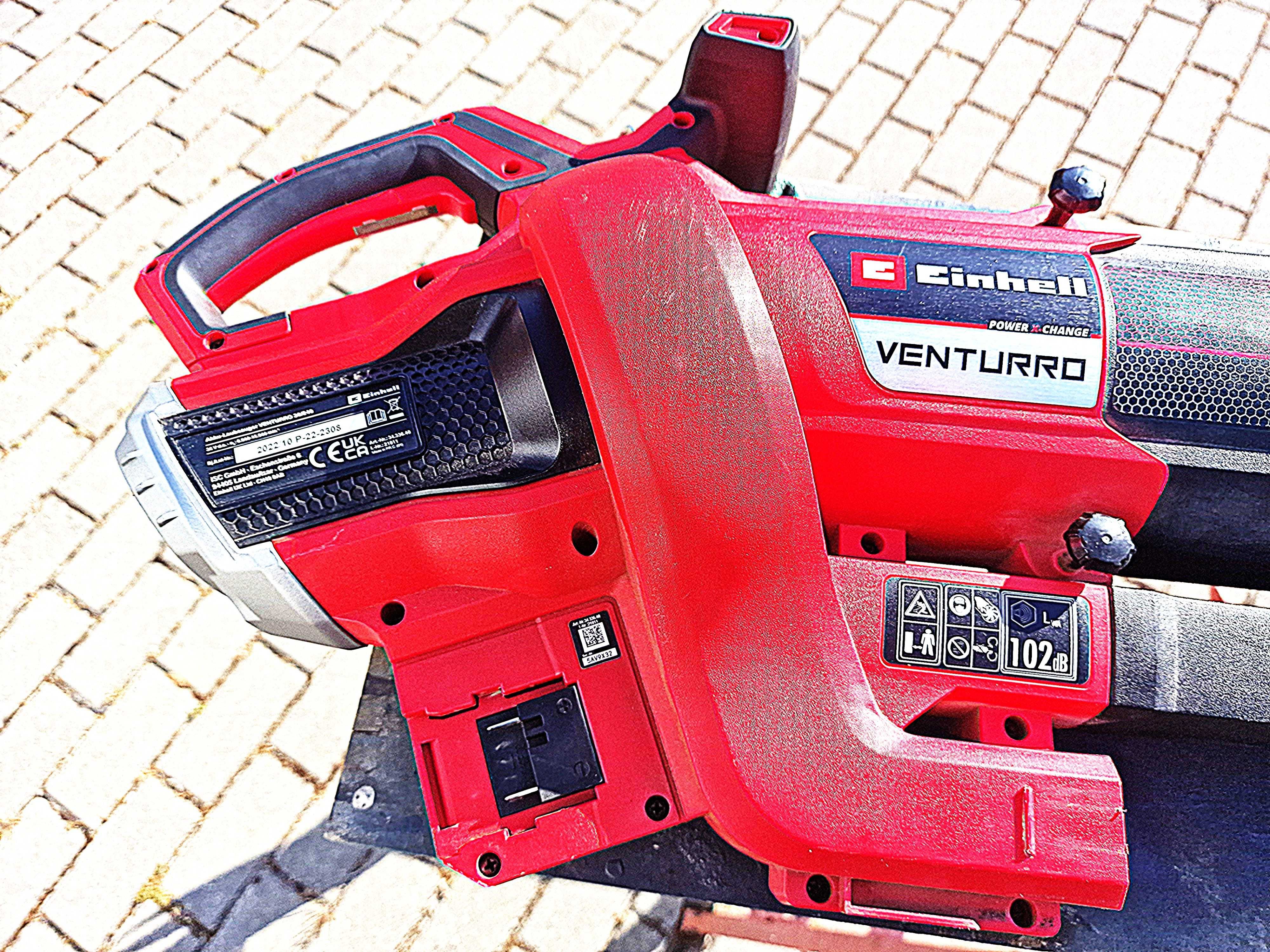 Soprador e aspirador Venturro da Heinell com pack de duas baterias 18V