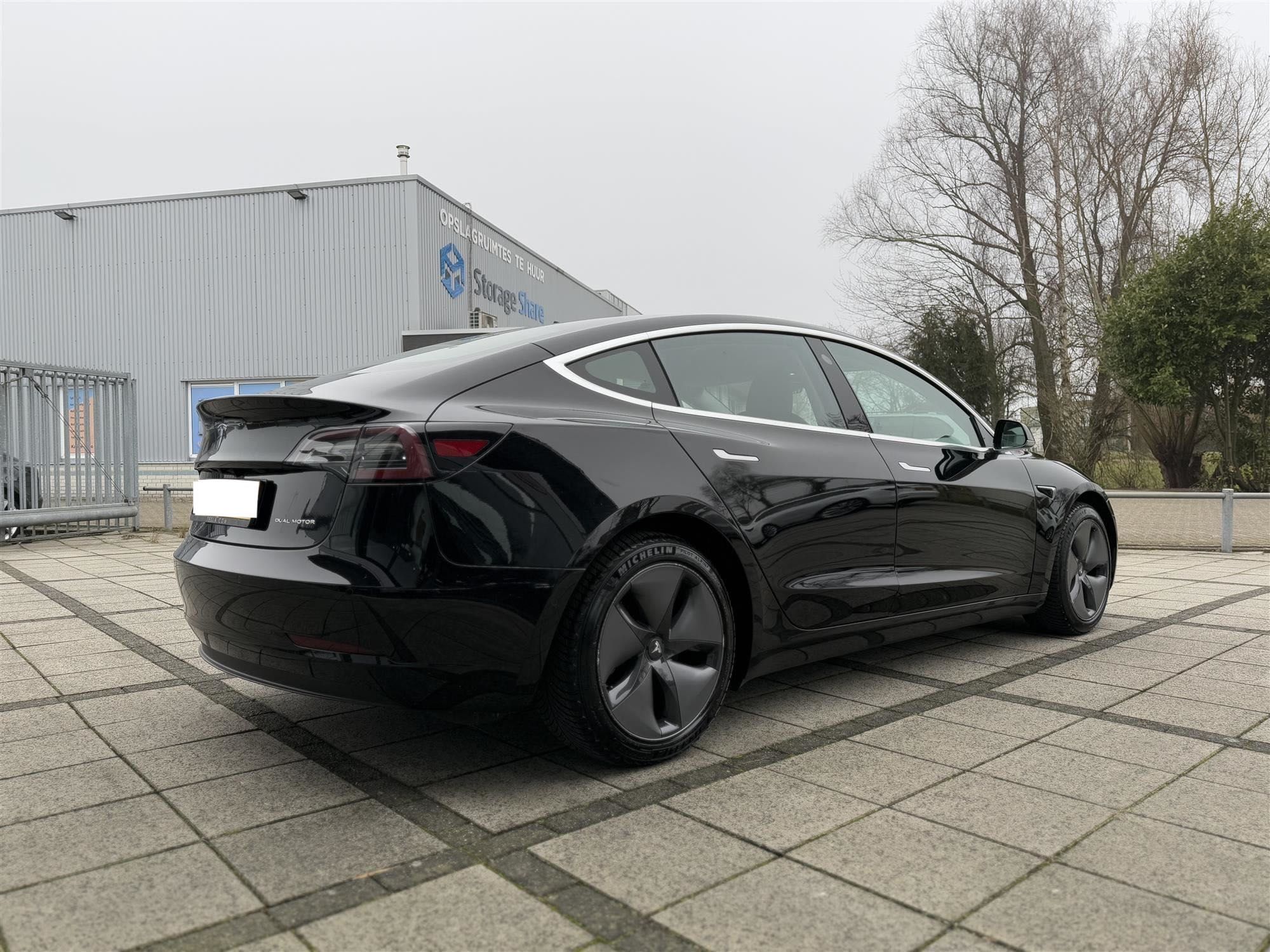 Tesla Model 3 Dual Motor Long Range AWD