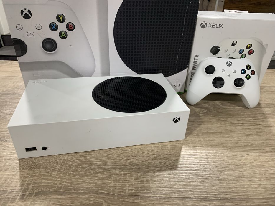 Xbox Series S ( Como Nova)