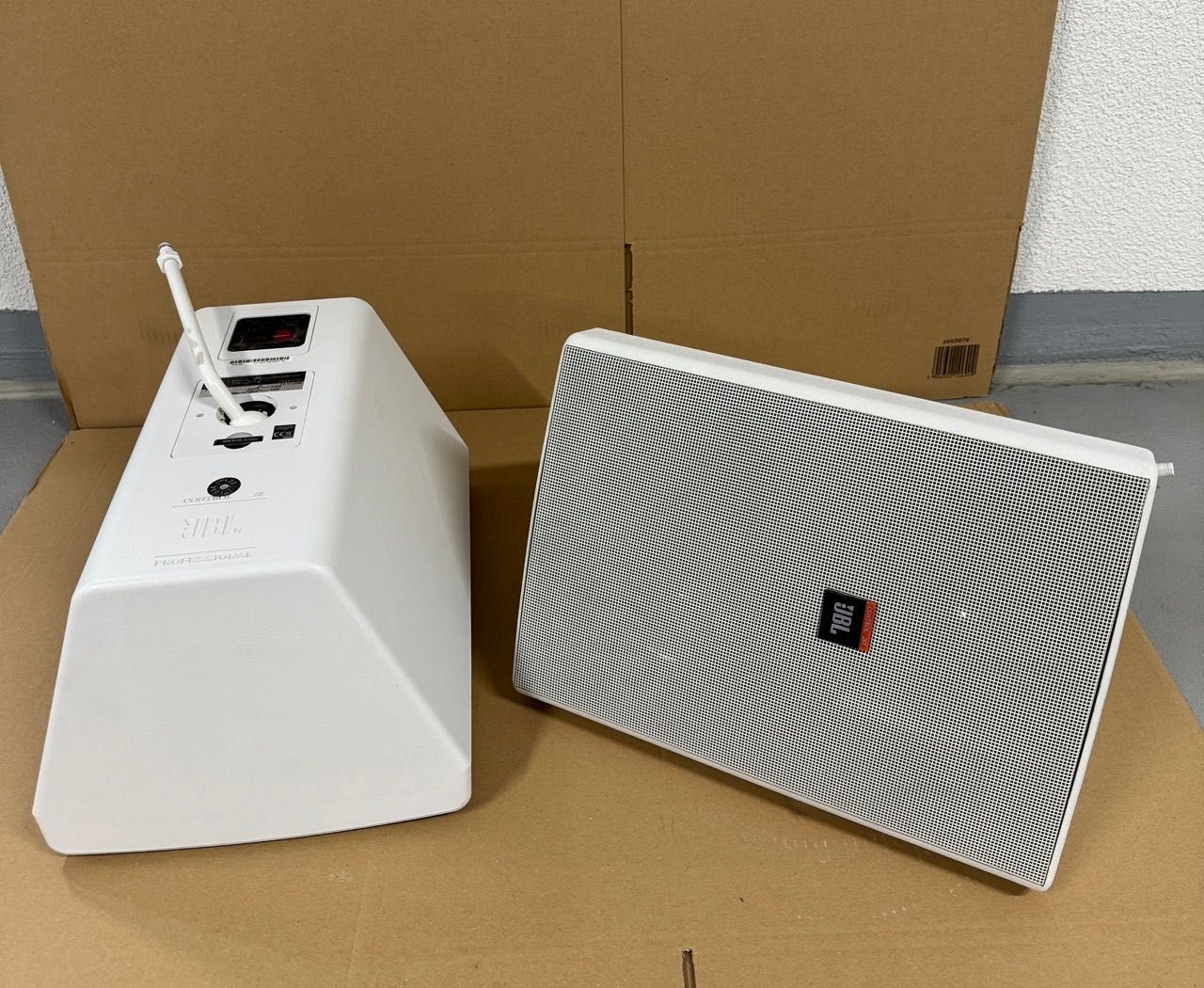 Kolumna dwudrożna Głośnik JBL CONTROL 28 70V 100V 175W 60W RMS