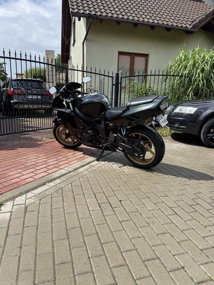 Honda CBR 900 RR FIREBLADE super stan 10 lat w jednych rekach