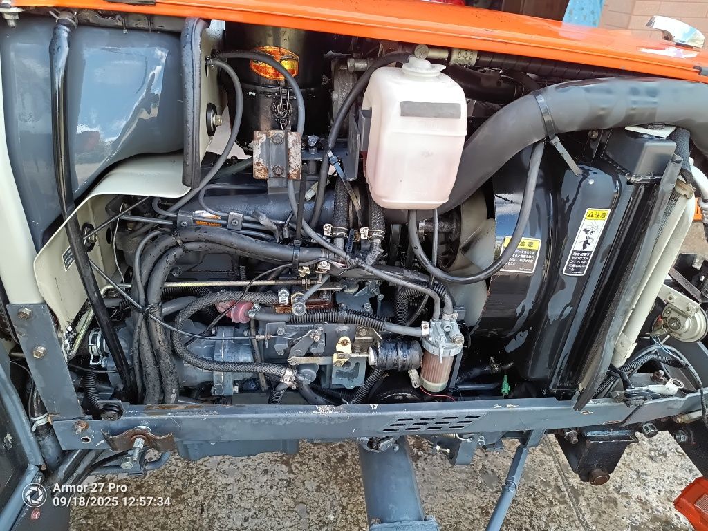 Продам міні-трактор kubota GL 241 все в робочому стані резина добра