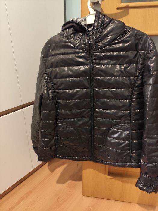 Kurtka pikowana na podszewce w kratke