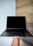 Apple Macbook pro 13 2018 A1708 I5 8/256 73% Батарея