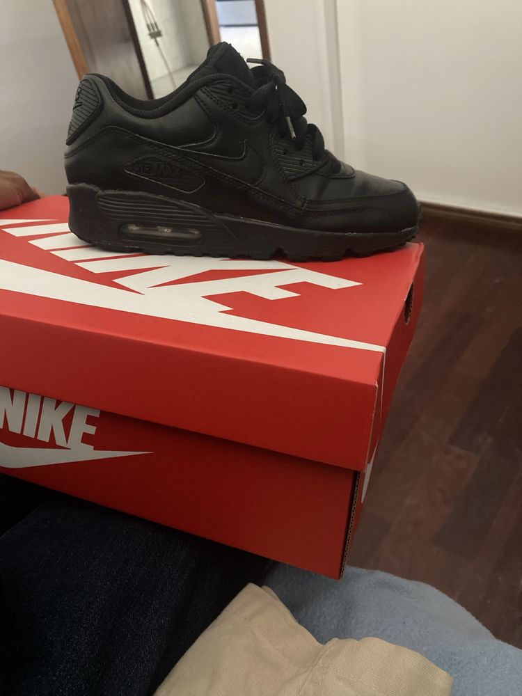 air max da nike estou a vender porque nao serviu pra mim