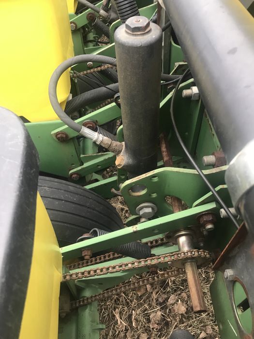 Сівалка john deere 7200, джон дир, пневматика, сухі та жидкі добрива