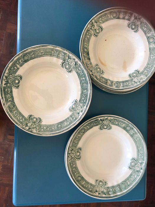 Pratos antigos para decoração