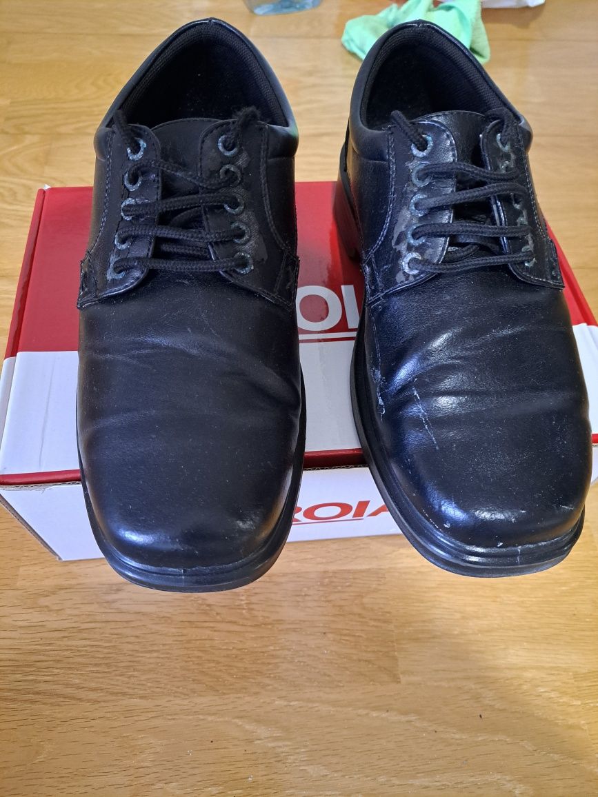 Traje completo com sapatos