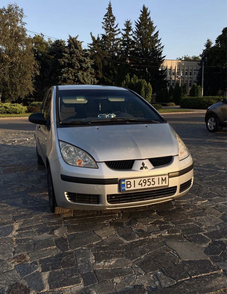 Продам Mitsubishi colt 1.3 2006