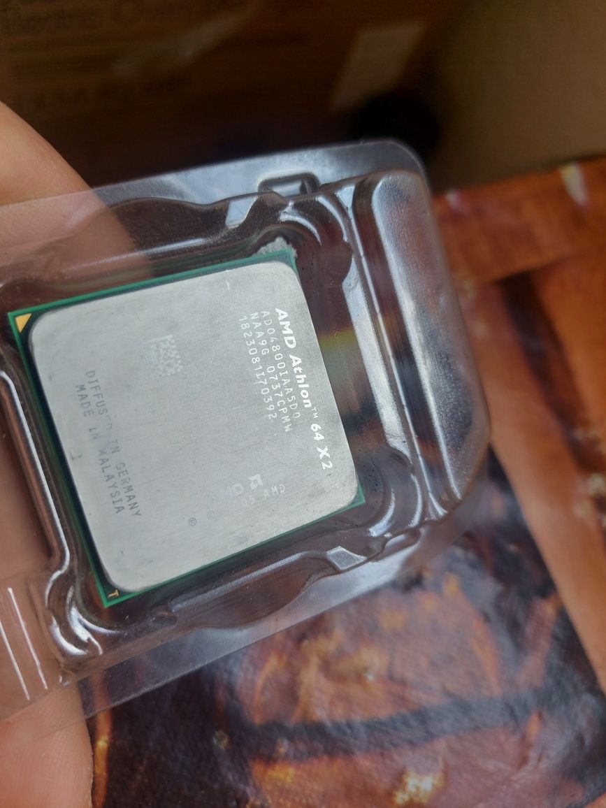 Процессор  intel E6550 LGA775,AM2