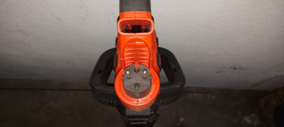 Corta Sebes Black and Decker