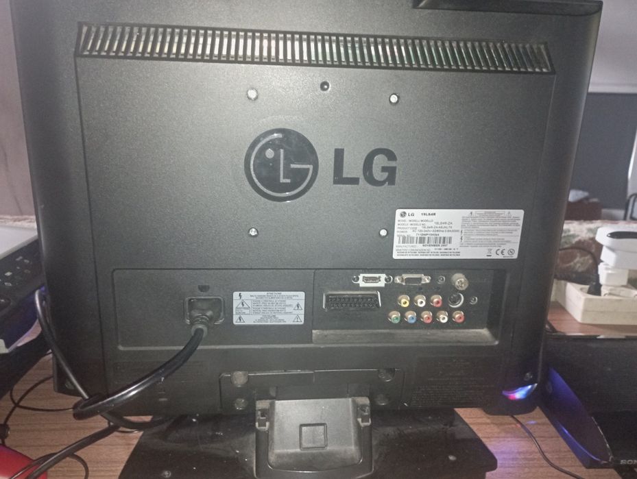 Televisor LG  de 22 polegadas