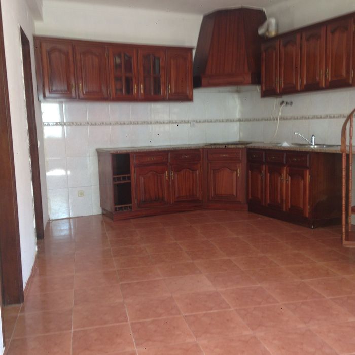 Arrendo moradia T2 em Alcoentre