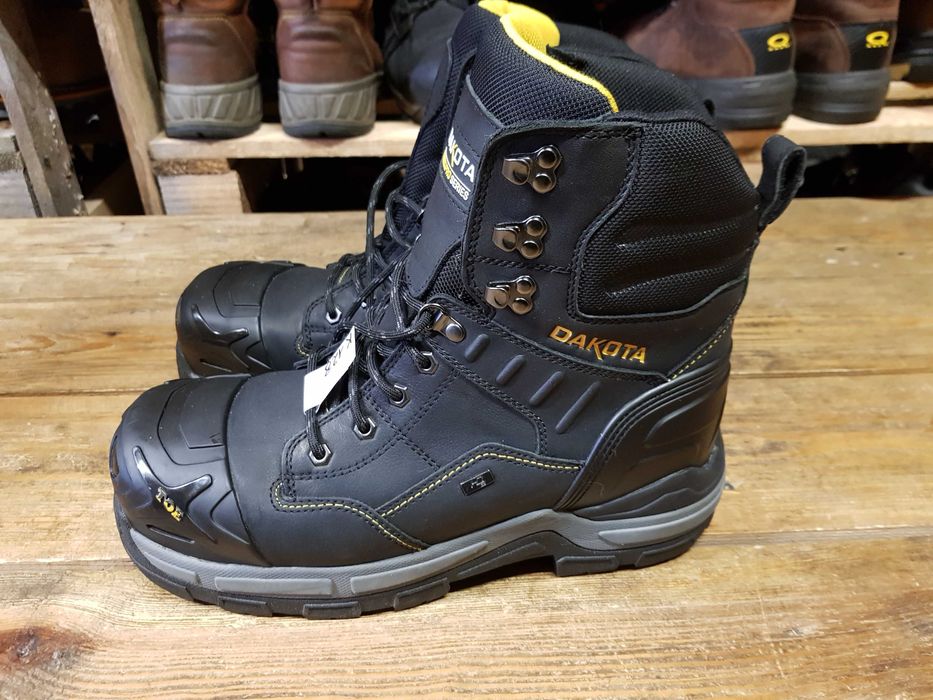 Buty robocze DAKOTA rozm 44 wkł 29 cm S3