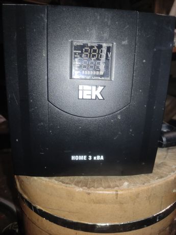 Стабилизатор напряжения однофазный IEK Home 3kBA