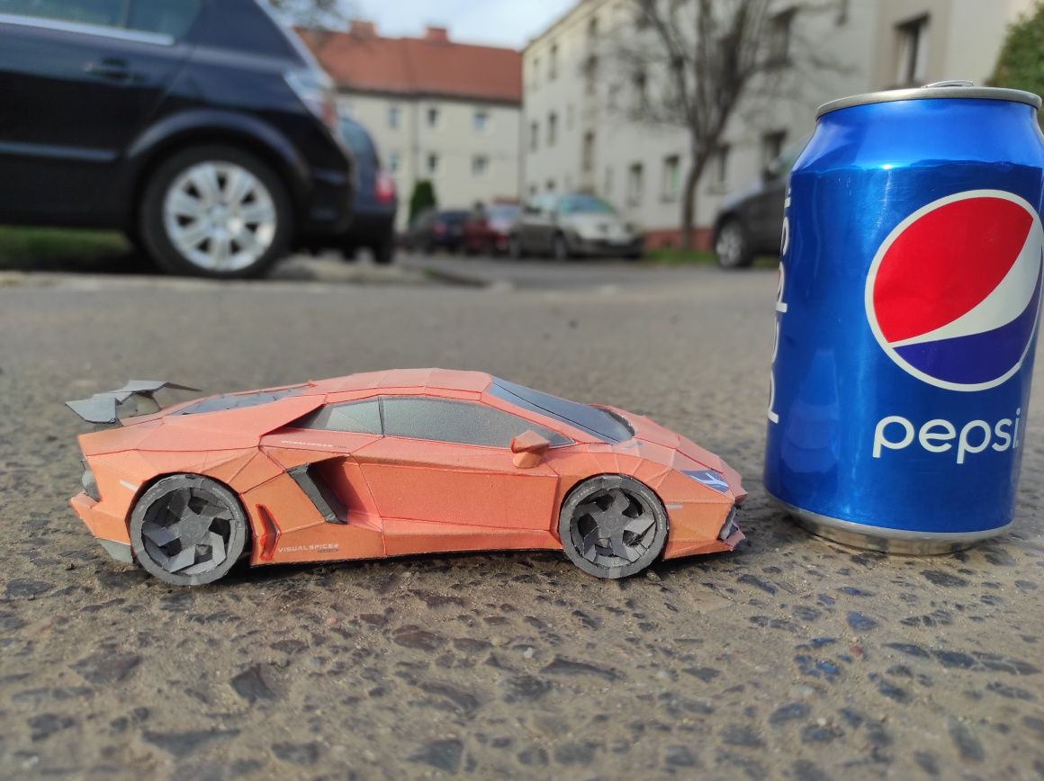 Lamborghini Aventador model papierowy